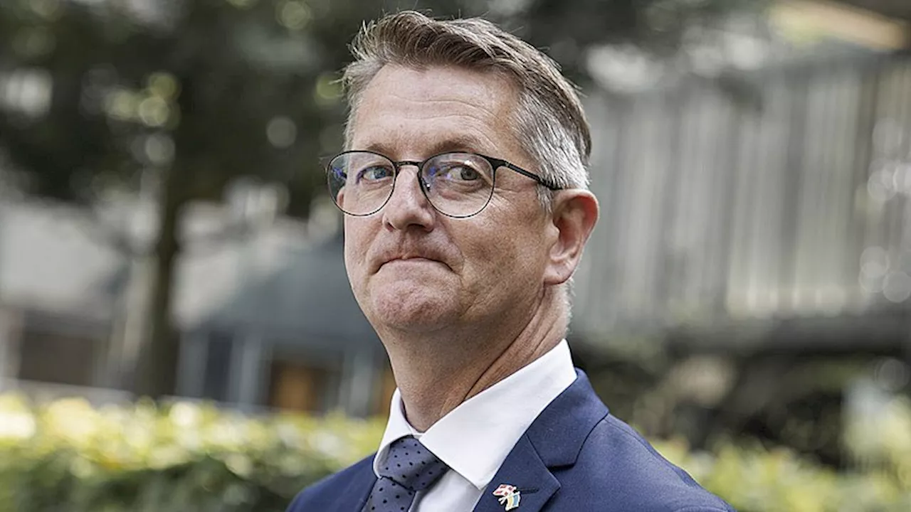 Dansk Beredskabsminister Indkalder til Forhandlinger om Aftale På Grund af Nedbrudd og Signalproblemer