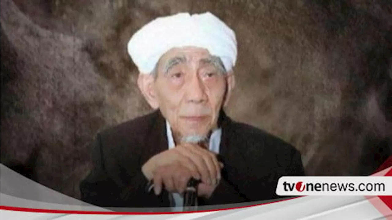 Kesaksian Ustaz Adi Hidayat Soal Makam Mbah Moen: Saya Bersaksi Demi Allah, Wangi!