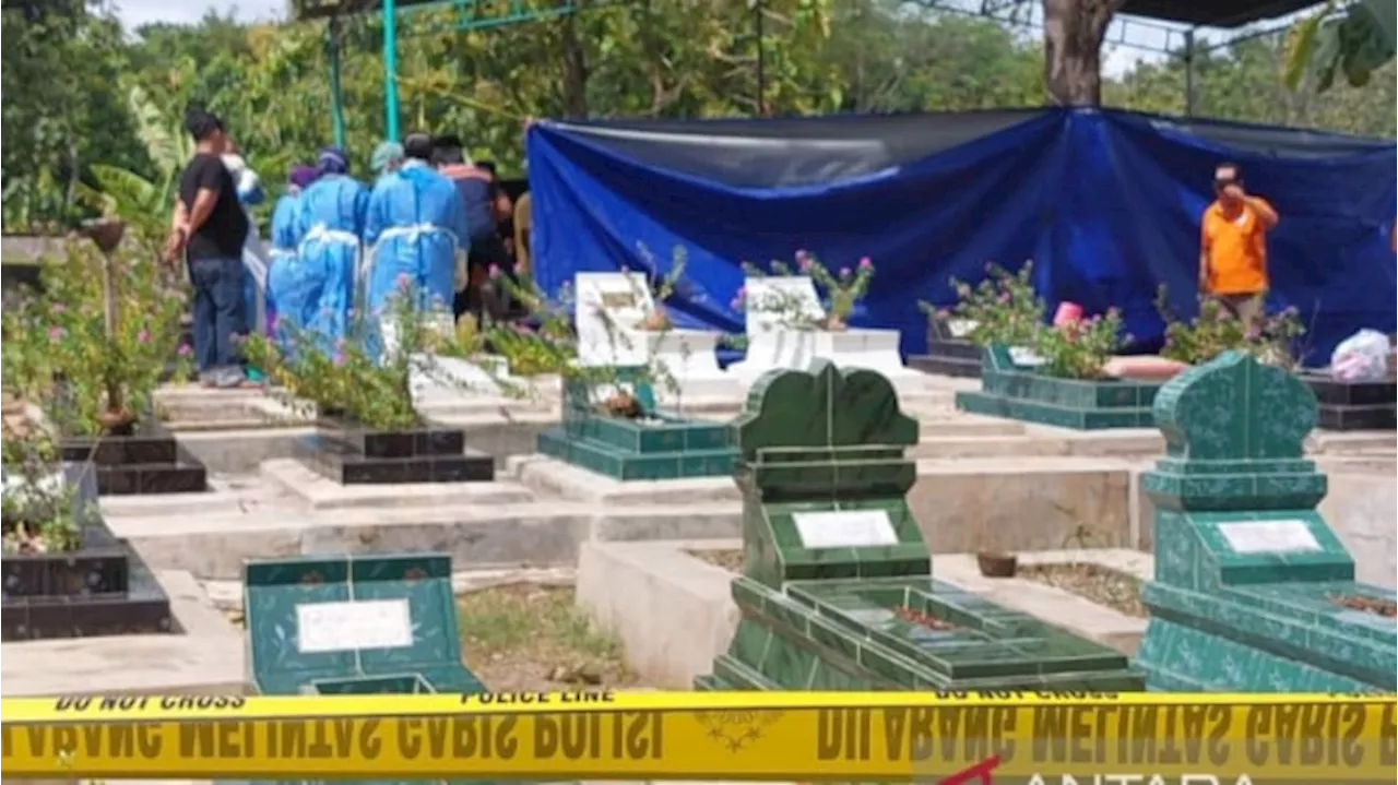 Tim Dokkes Polda Jateng Bongkar Makam Pelajar SMK Tewas Ditembak Polisi di Semarang