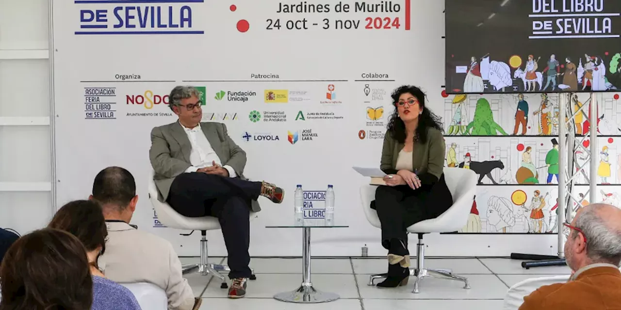 Juan Manuel de Prada presenta su monumental novela sobre la Francia ocupada en una Feria del Libro de Sevil...