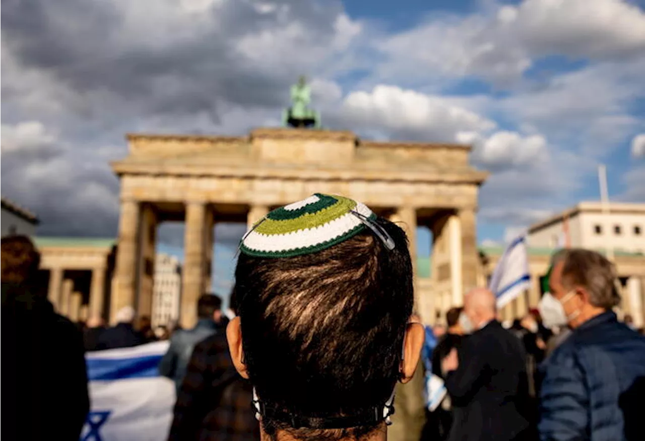 Germania,partiti governo concordano risoluzione su antisemitismo