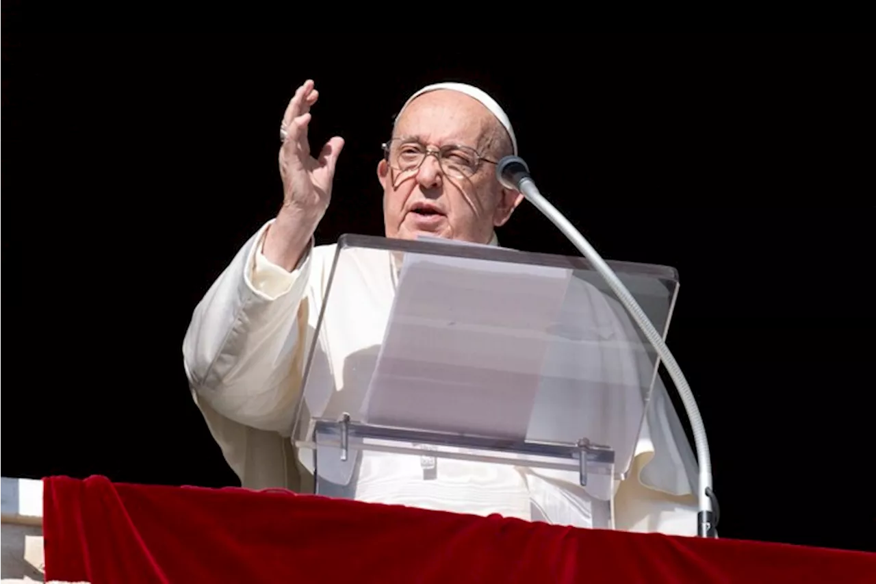 Learn from Italian Constitution's repudiation of war says pope