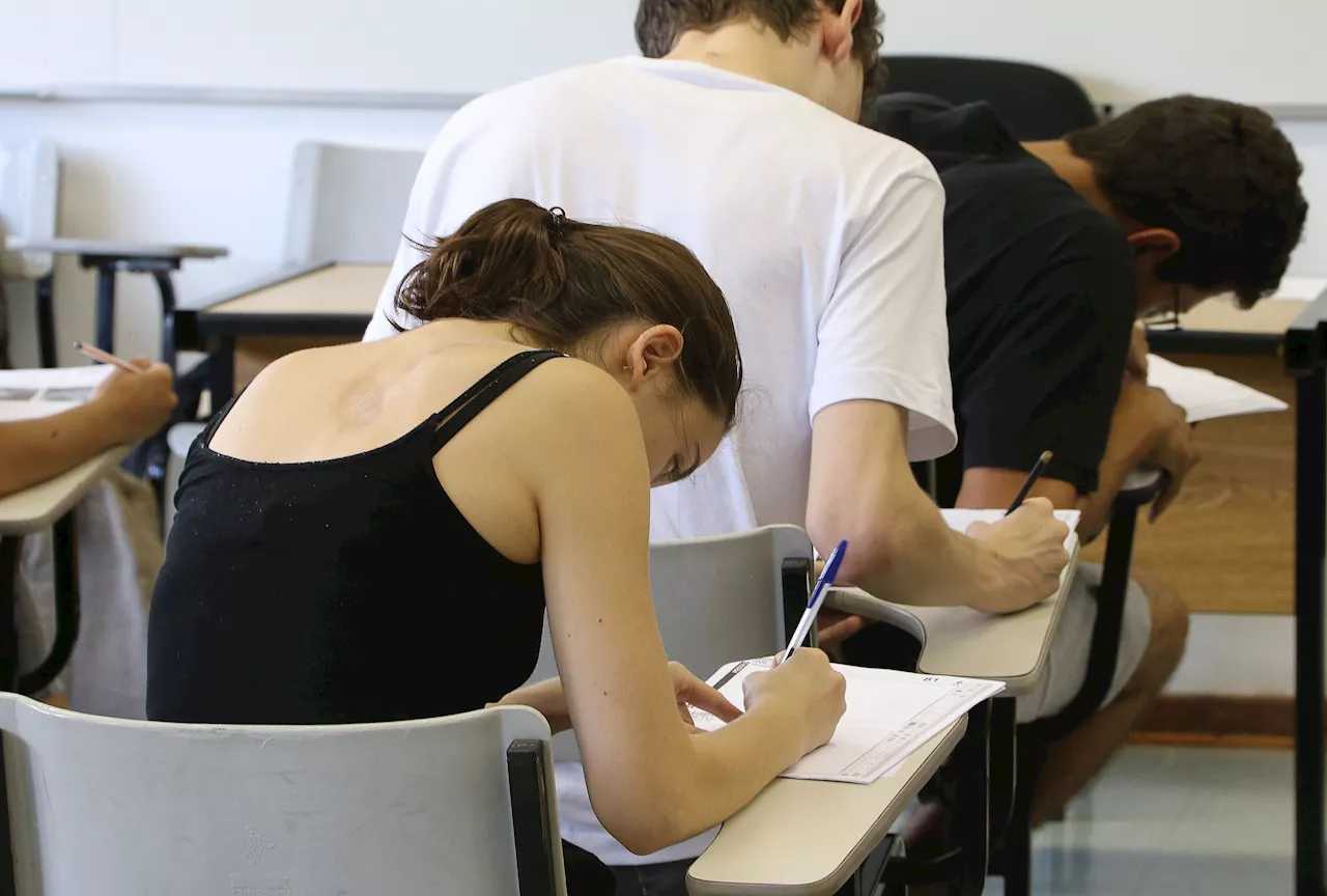 Professores comentam tema da redação do Enem: “Acessível e necessário”