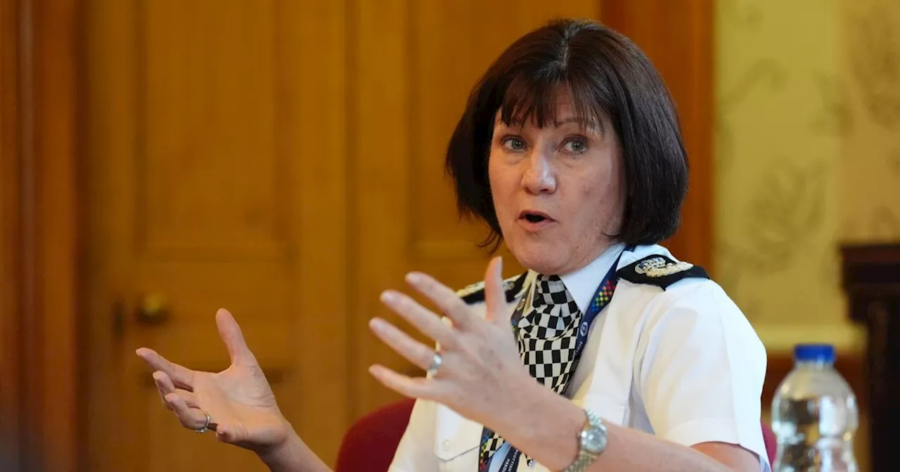 Scots court staff fear violent attacks if police removed in £7m cash-saving plan