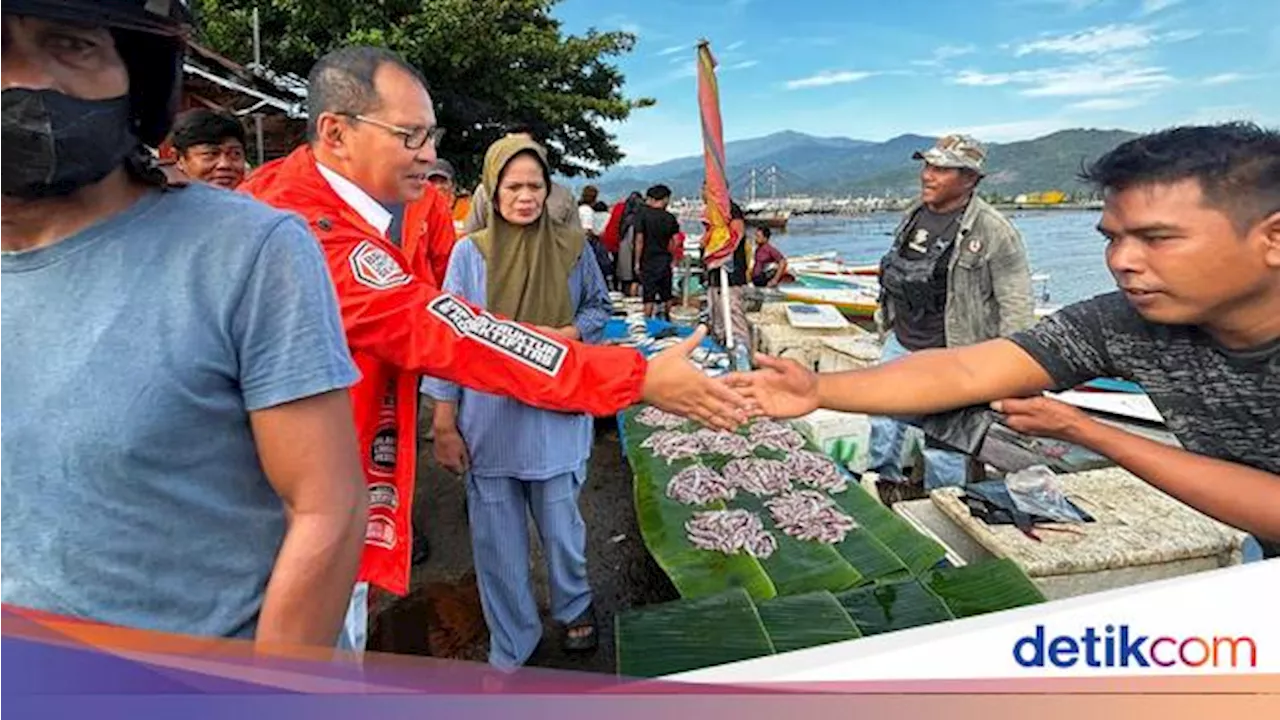 Pedagang Curhat ke Danny soal Infrastruktur TPI Palopo Rusak Parah