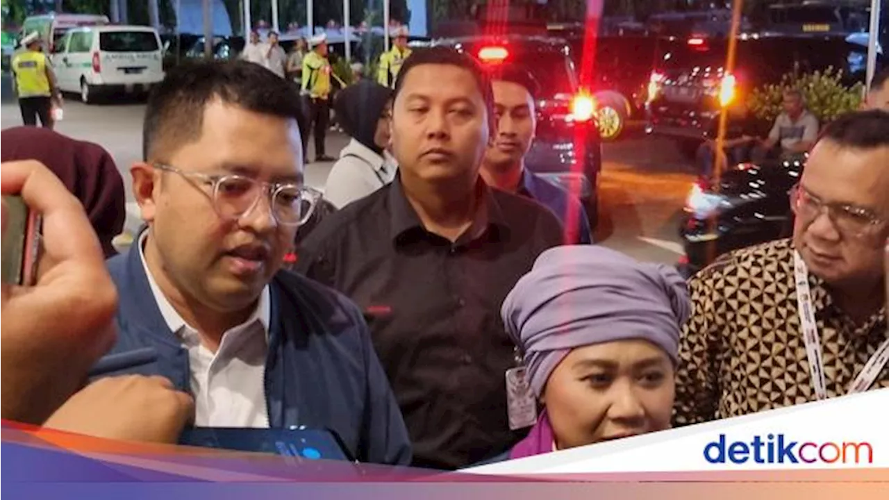 Tiba di Lokasi Debat Pilgub Jatim: Luluk Pakai Setelan Ungu, Lukman Biru