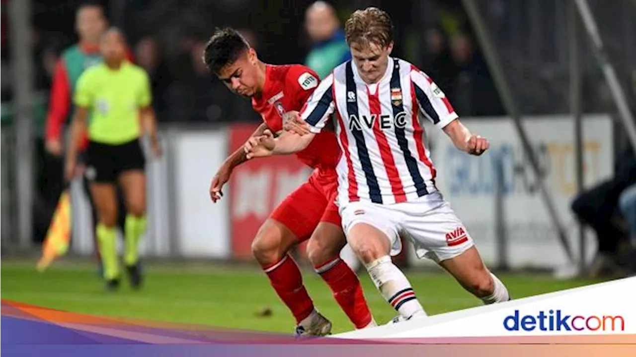 Mees Hilgers Cedera Hamstring saat Twente Bungkam Willem II 1-0