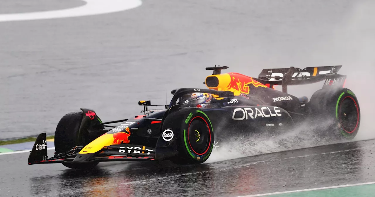 Verstappen pauroso, da 17° a 1° nella pioggia di Interlagos davanti alle Alpine! Sainz ko, Leclerc 5° precede le McLaren