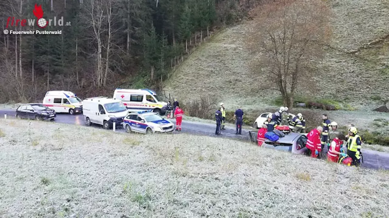 Stmk: Zwei Verletzte bei Pkw-Unfall in Kurve bei Pusterwald