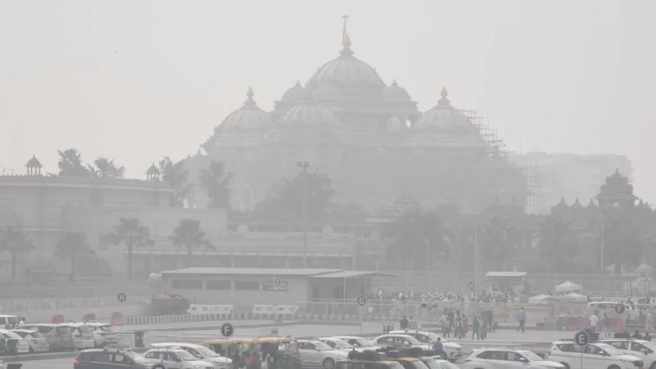 Delhi Pollution: देश में सबसे अधिक प्रदूषित रही दिल्ली, अगले तीन दिनों तक हालात 'गंभीर'; 16 इलाकों में AQI 400 पार