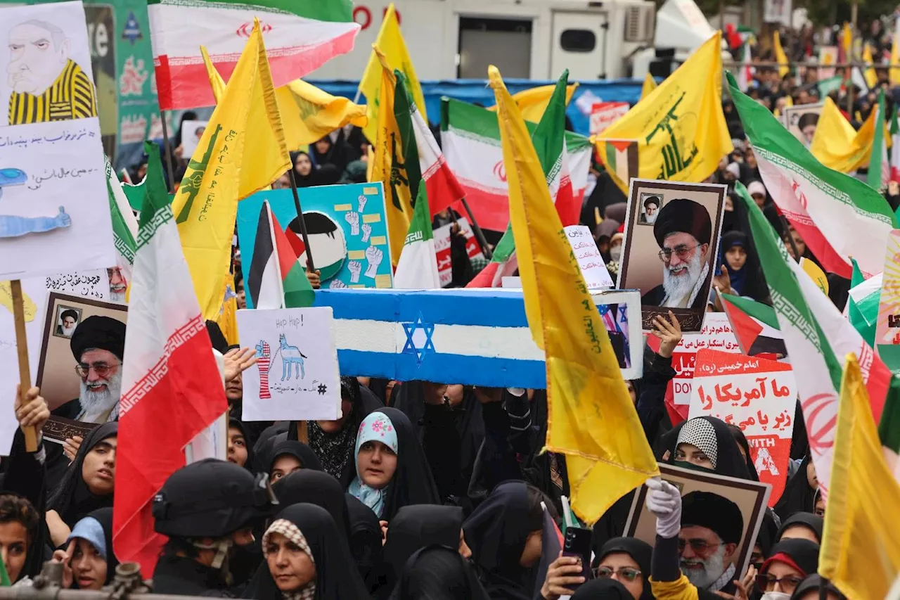 Des milliers d'Iraniens dans la rue pour célébrer l'anniversaire de la prise d'otages de 1979