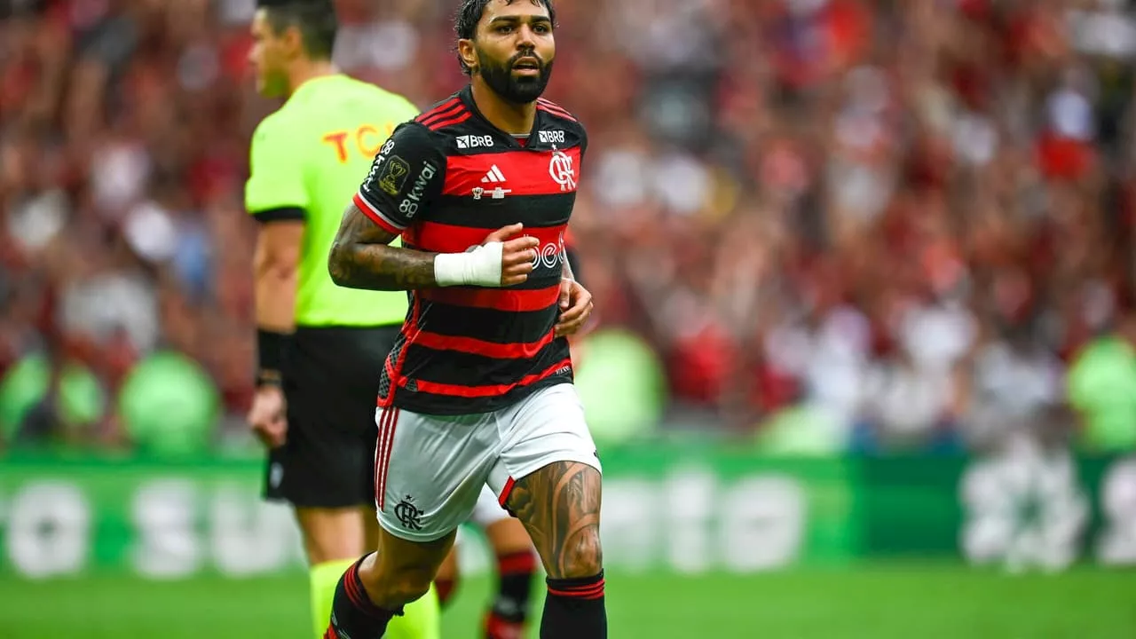 Marcos Braz abre jogo sobre permanência de Gabigol no Flamengo: 'Gostaria de renovar'