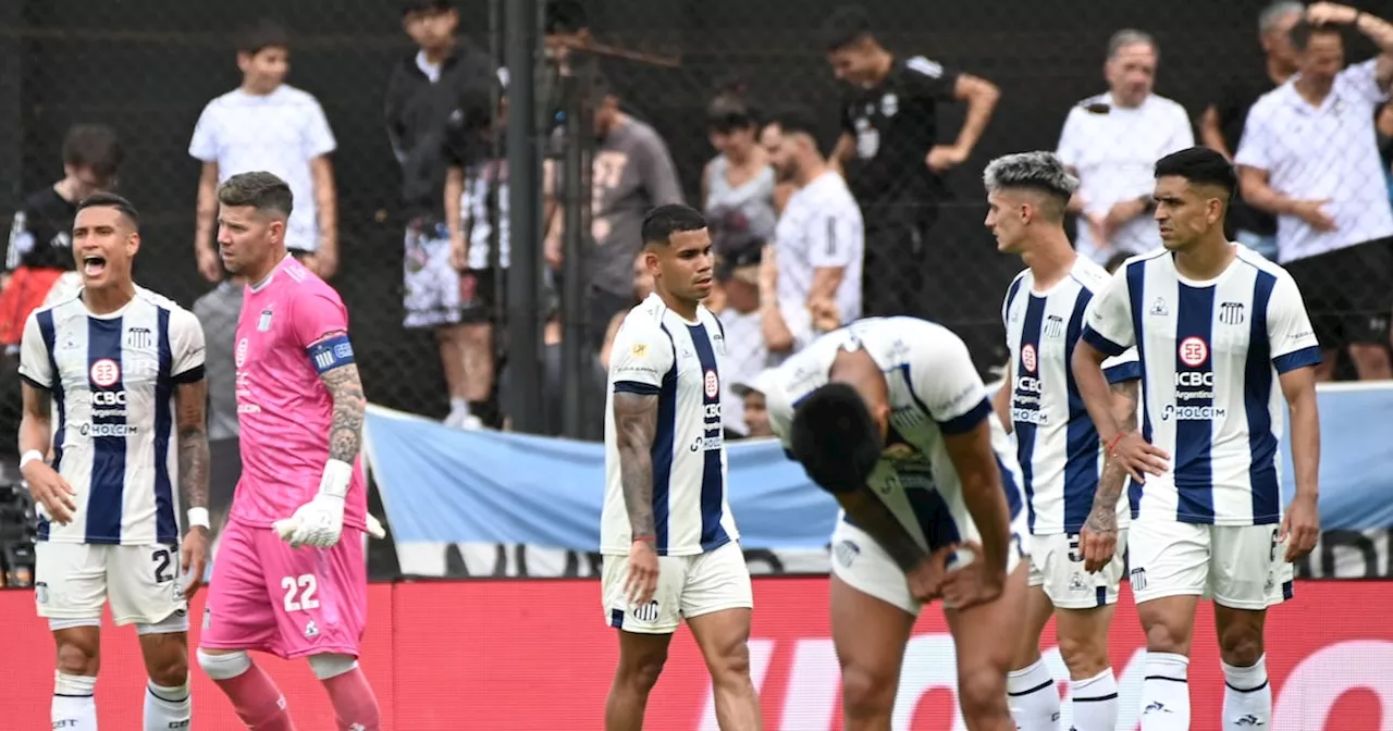 Talleres dejó pasar de largo otra chance de subirse al tren del título