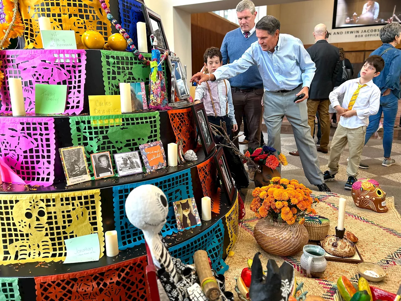 San Diego Symphony holds community ofrenda for Dia de los Muertos in downtown