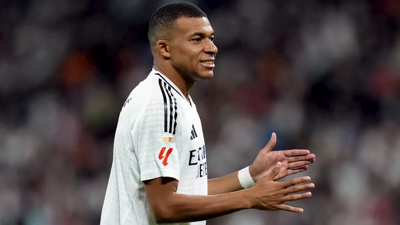 Real Madrid: Ancelotti réfléchit à des changements pour pallier le manque de travail défensif de Mbappé