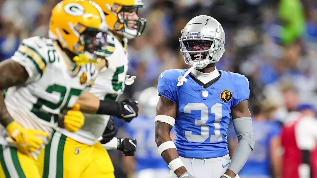 Live Blog: Follow Detroit Lions Week 9 battle with Green Bay Packers