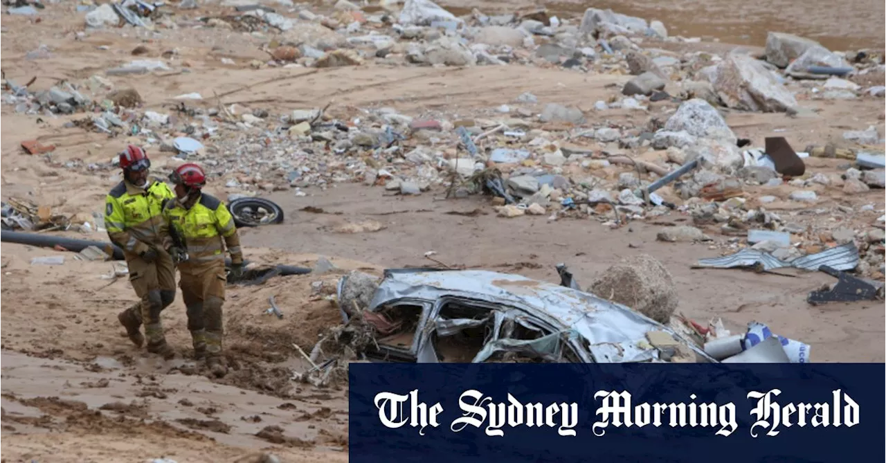 Mud hurled at King Felipe of Spain as he visits flood-ravaged areas