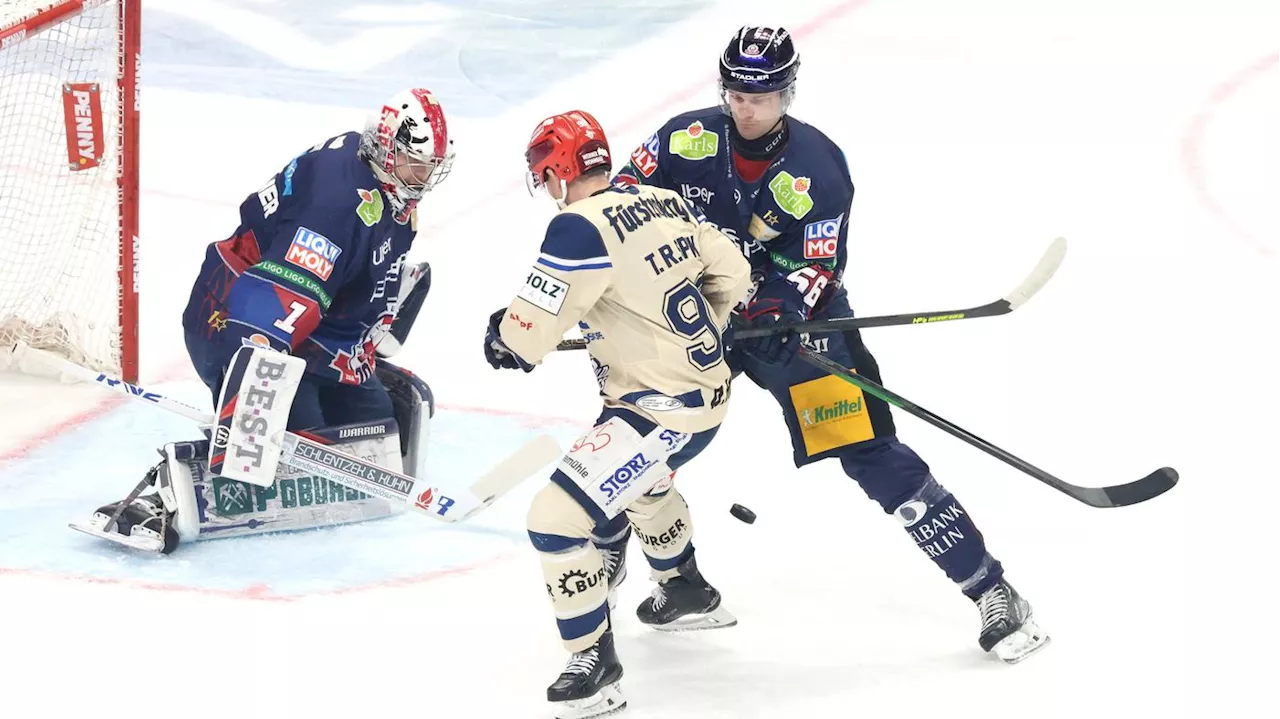 3:4 nach 3:1-Führung gegen Schwenningen: Eisbären verlieren maximal dramatisch