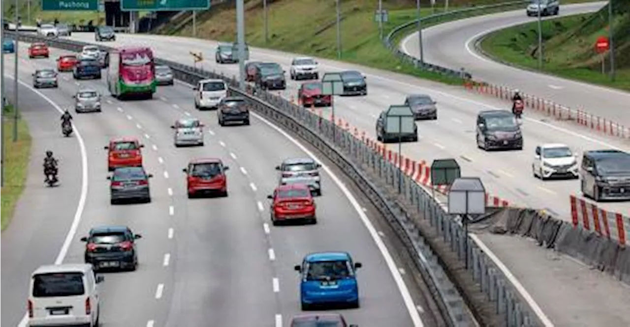 Traffic flow on major expressways to Klang Valley under control this morning