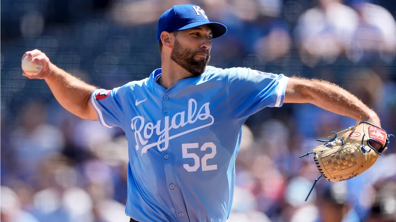 Royals bring back Wacha on three-year deal