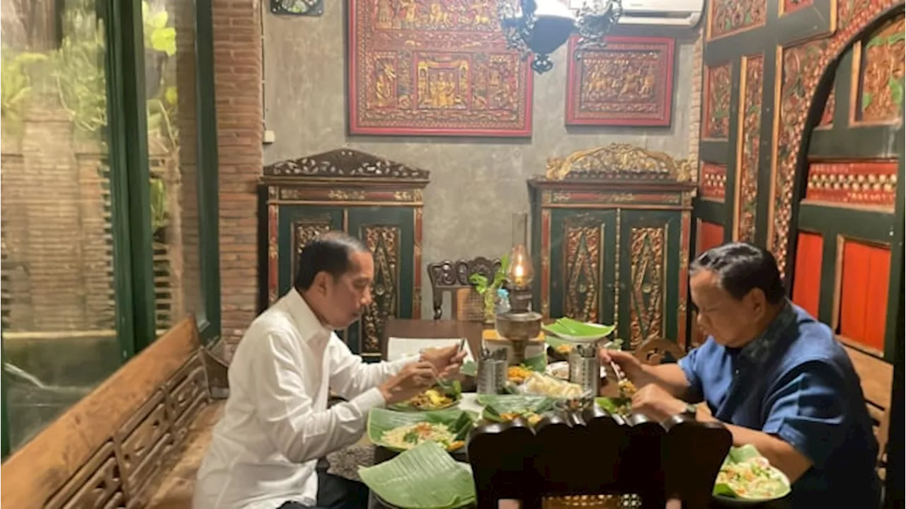 Makan Malam di Angkringan, Ini Menu Makanan yang Disantap Prabowo dan Jokowi