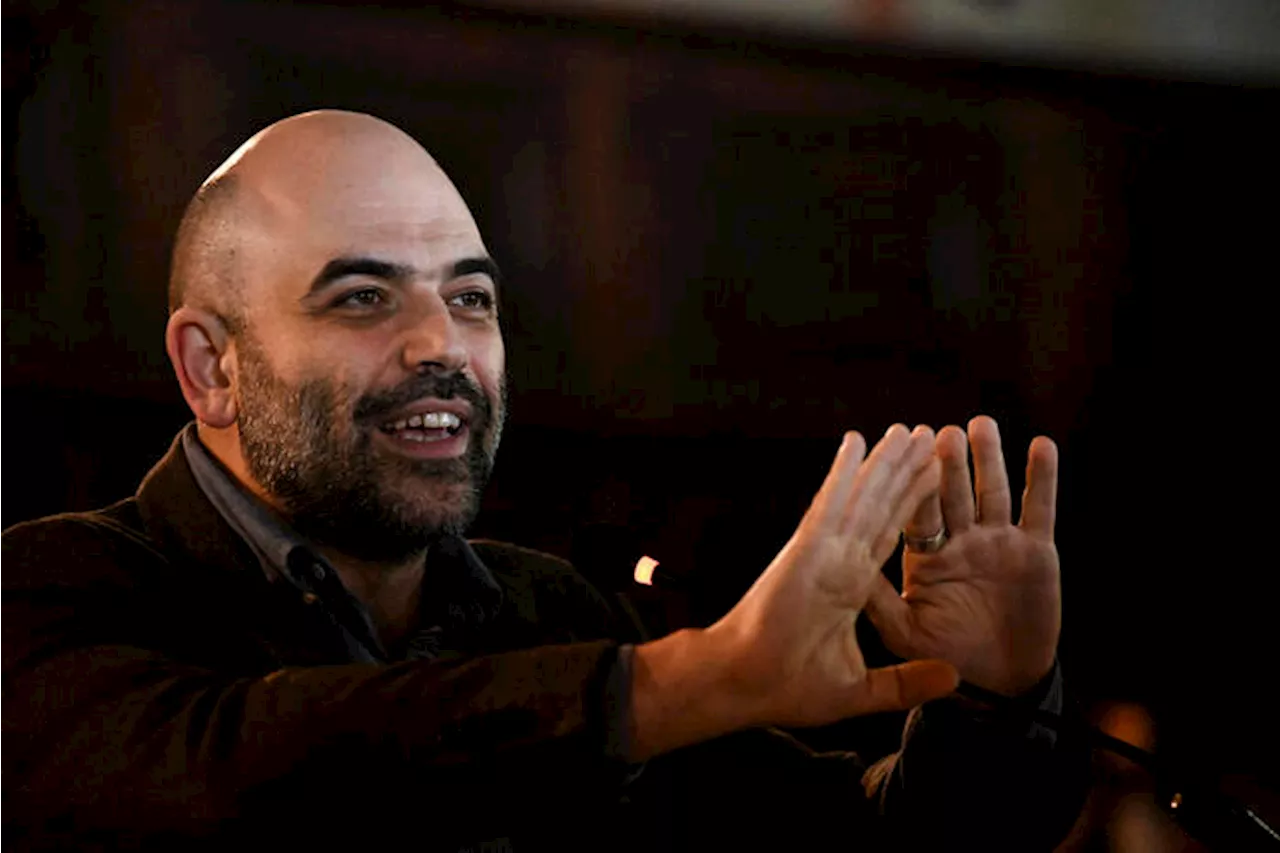 Roberto Saviano passa a Einaudi, il nuovo romanzo a maggio 2025