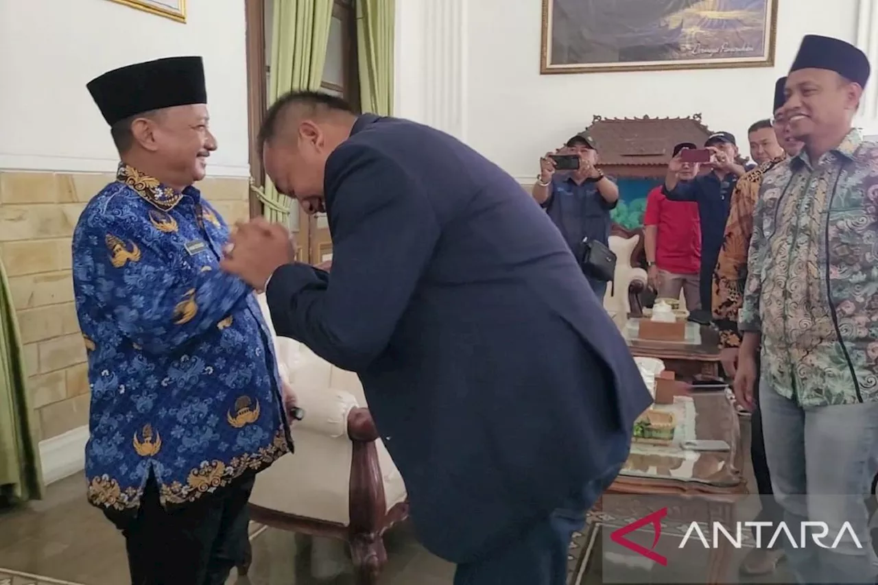 Karna Suswandi dan Yusuf Rio Wahyu Prayogo Tunjukkan Sikap Legawa dan Hormat Setelah Pilkada