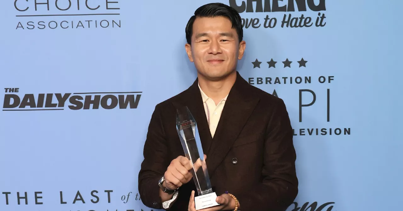 Ronny Chieng Roasts Singapore in New Video