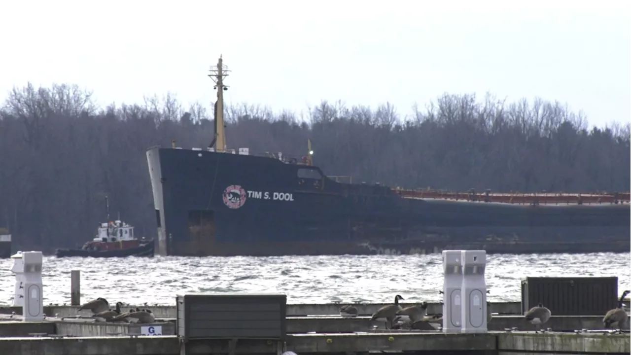 New plan in the making to free cargo ship stuck in St. Lawrence River