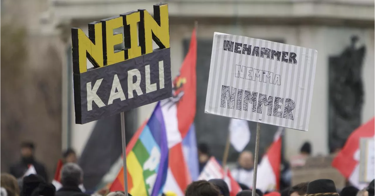 1000 FPÖ-Unterstützer bei umstrittener Demo am Wiener Heldenplatz