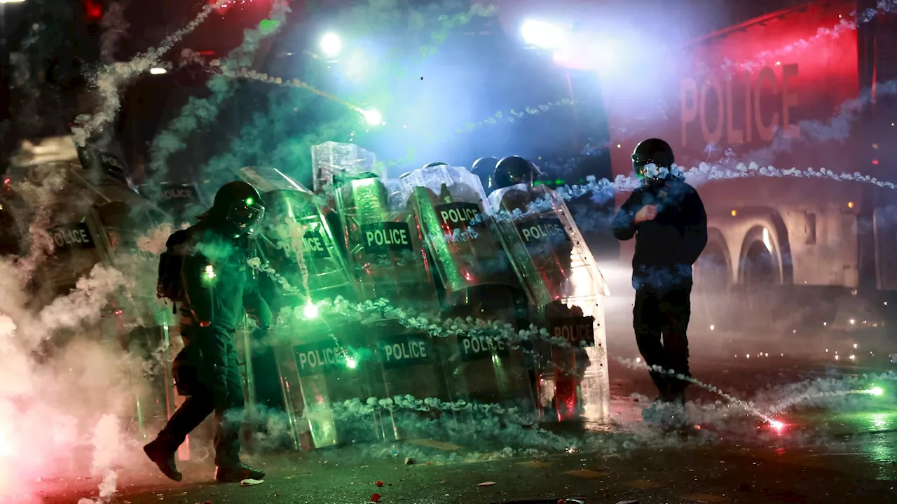 Zusammenstöße in Tiflis zwischen Demonstranten und Polizei