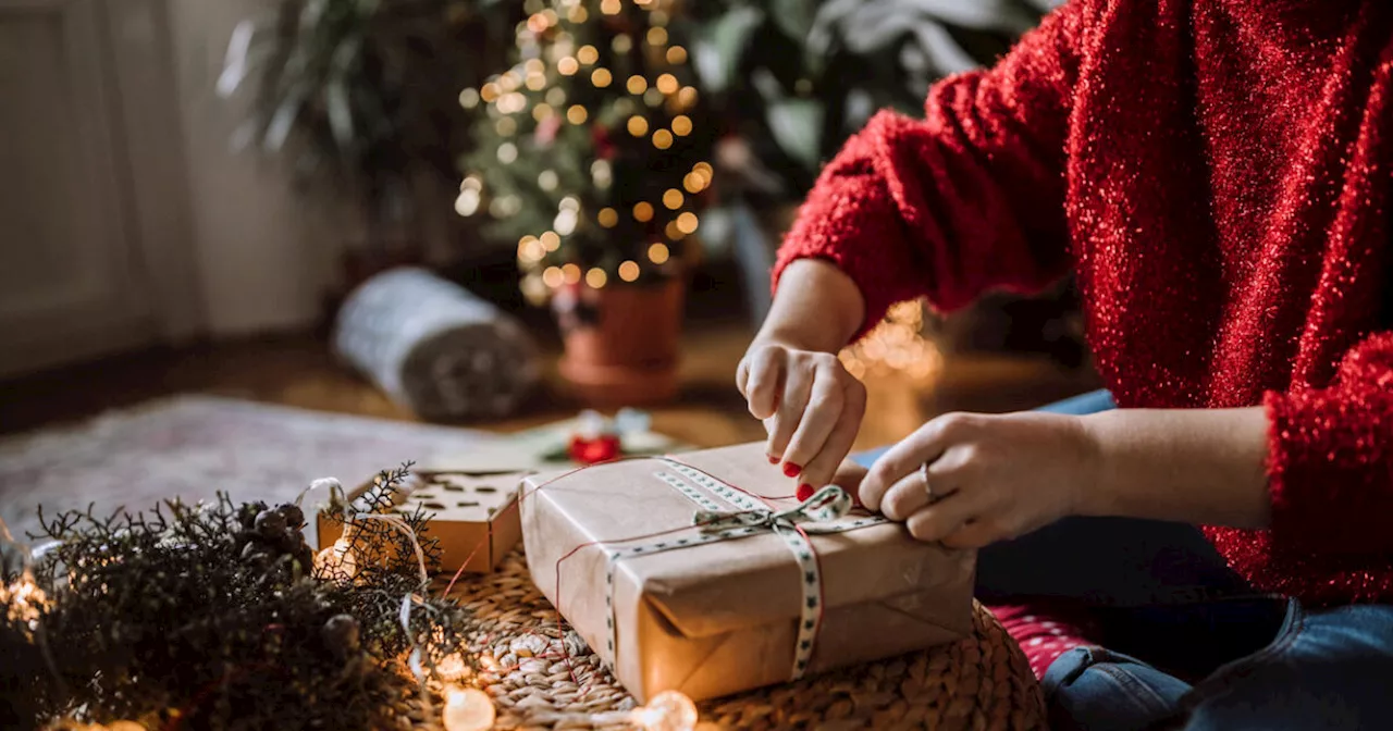 Pacchetti regalo natalizi fai da te: idee creative e originali