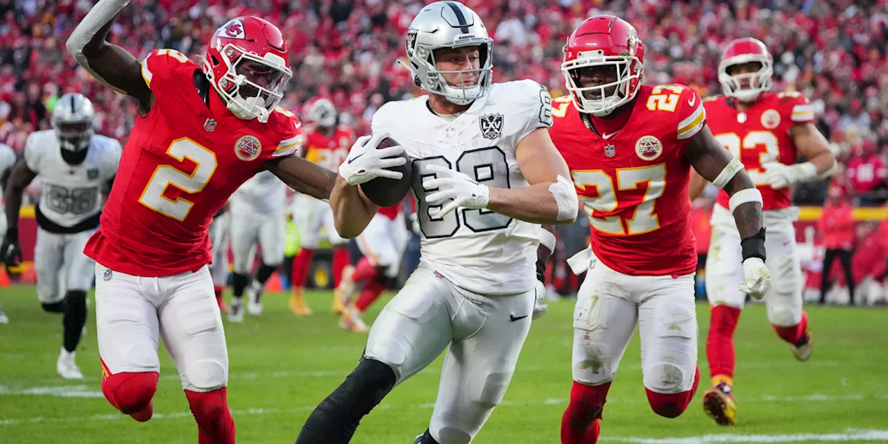 NFL: Los Chiefs derrotan a los Raiders y aseguran cupo en los Playoffs