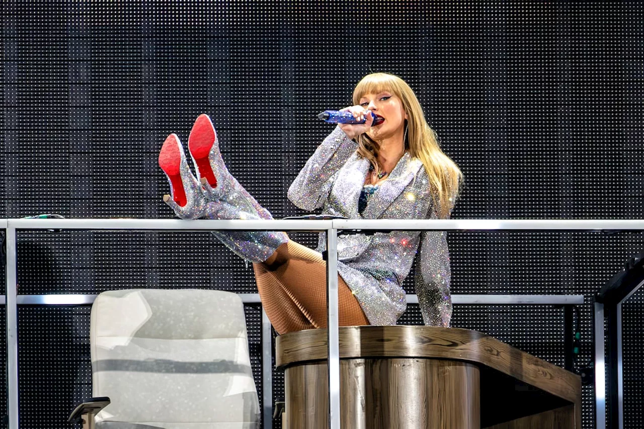 Christian Louboutin Diseña Zapatos Personalizados Para La Tour Mundial de Taylor Swift