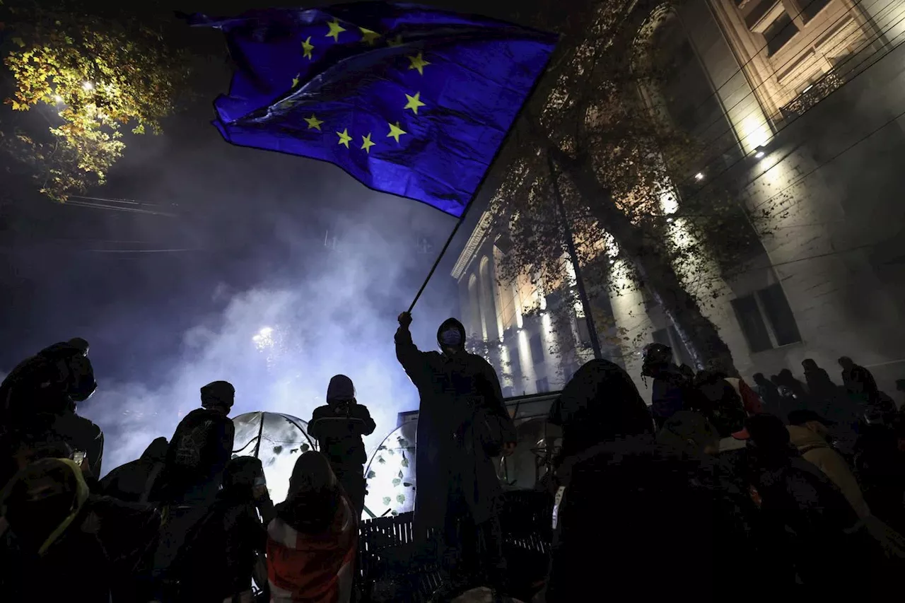 Plus d'une Centaine de Personnes Arrêtées en Géorgie lors de Manifestations Anti-Gouvernementales