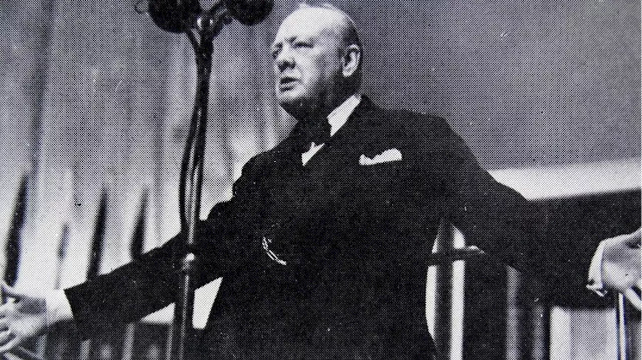 150 ans de Winston Churchill : le plus grand orateur du XXe siècle?