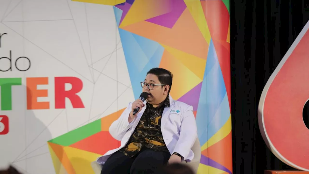 Dr. Dirga Sakti Rambe Membantah Isu Kesehatan Mandi Malam