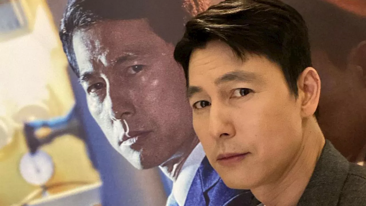 Jung Woo Sung Minta Maaf di Panggung Blue Dragon Awards 2024 soal Anak Moon Gabi