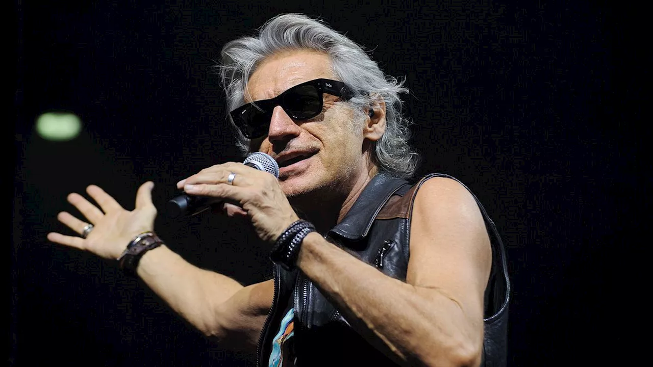 Luciano Ligabue porta 'La notte di Certe notti' alla Reggia di Caserta