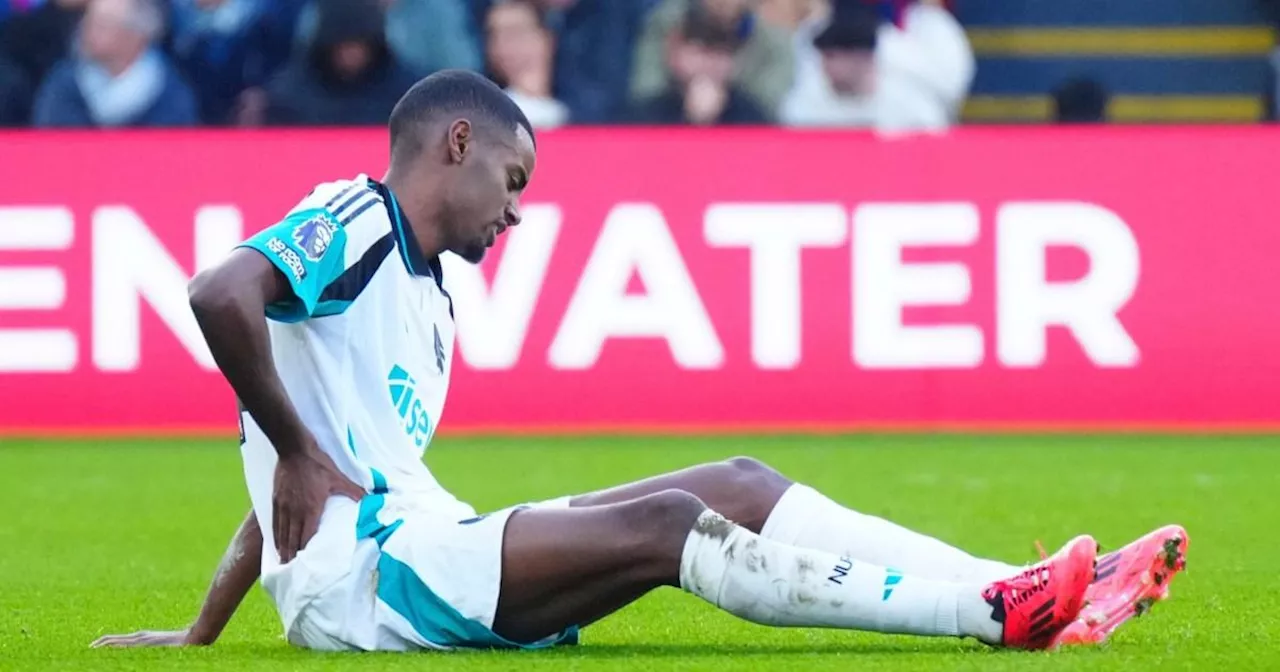 Why Alexander Isak was subbed off early for Newcastle vs Crystal Palace