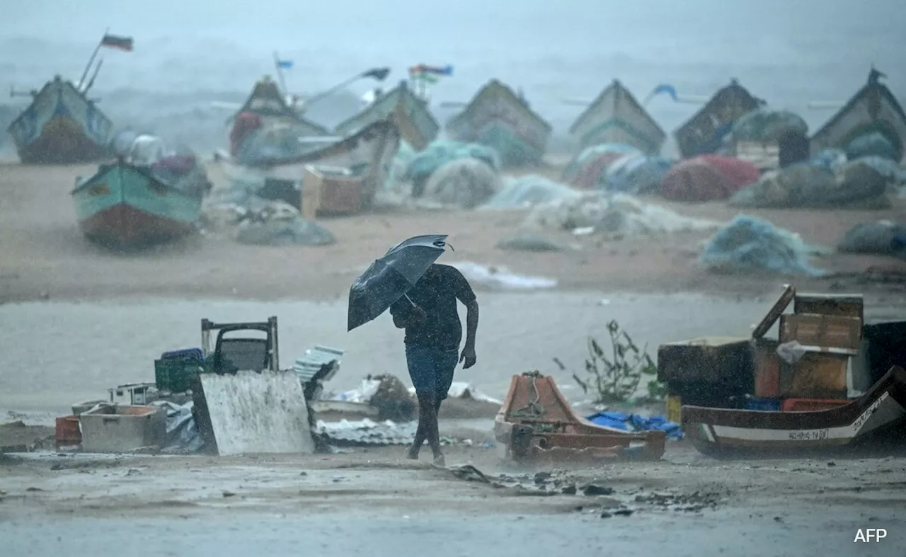 भारी बारिश... तूफानी हवा... हाई अलर्ट, तमिलनाडु-पुडुचेरी के समुद्र तट पर पहुंचा चक्रवात 'फेंगल'