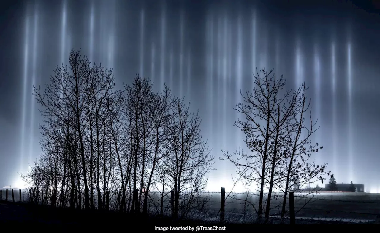 Mysterious Light Pillars Stretch from Ground to Sky in Canada