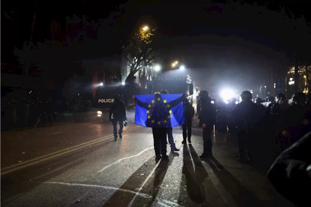 Ruim 100 arrestaties tijdens pro-Europese demonstratie in Georgië