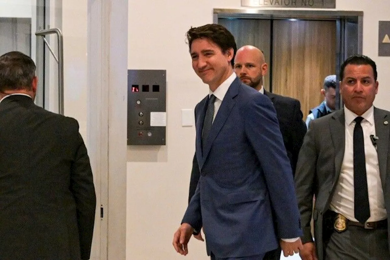 Justin Trudeau, Trump'a Karşılıklı Tar Tarıflı Savaş Korkusuyla Florida'da Buluştu