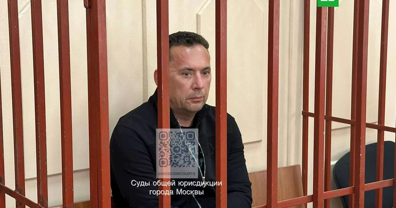 Суд арестовал имущество бывшего мэра Нового Уренгоя подозреваемого в получении взятки