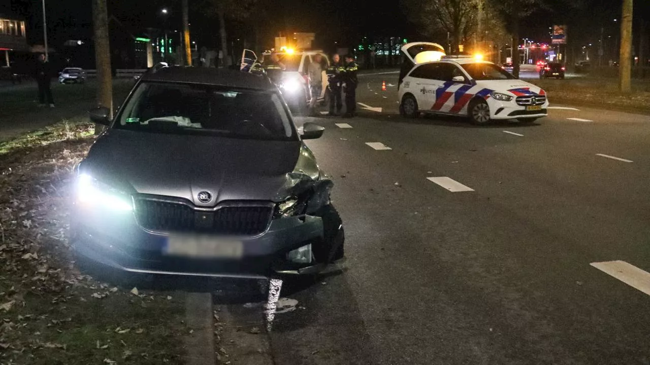 112-nieuws: auto's botsen bij kruising • politie zoekt duo in het zwart