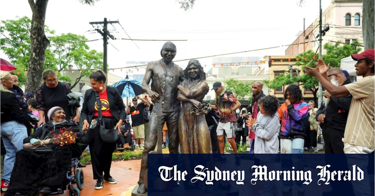 ‘I couldn’t be more proud’: Statue of much-loved musicians Archie Roach and Ruby Hunter unveiled in Fitzroy