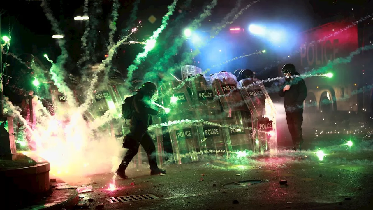 Kampf um Georgiens Zukunft: Polizei in Tiflis geht erneut brutal gegen Protestierende vor