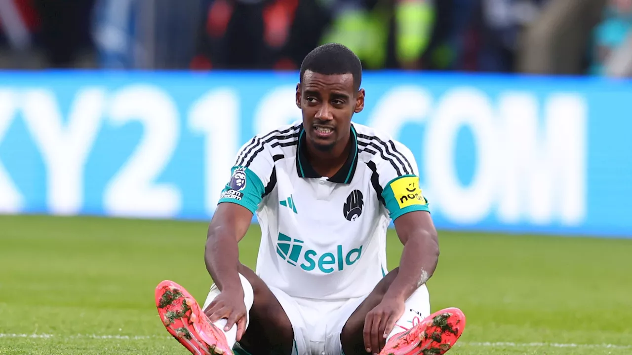 Newcastle boss Eddie Howe makes ‘puzzling’ decision following Alexander Isak injury at Crystal Palace...