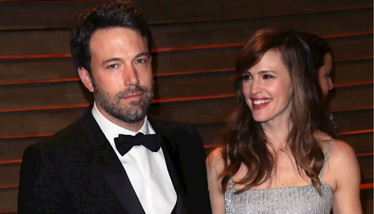 Ben Affleck Rayakan Thanksgiving Bersama Jennifer Garner dan Anak Mereka